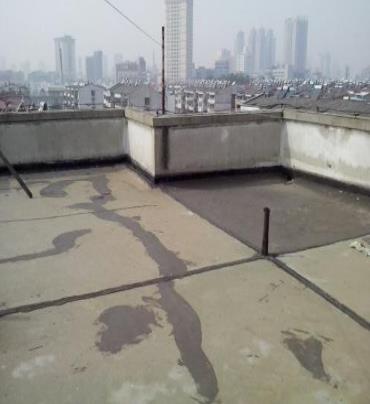 爱辉漏水维修 楼顶漏水是什么原因，楼顶漏水维修方法是什么?